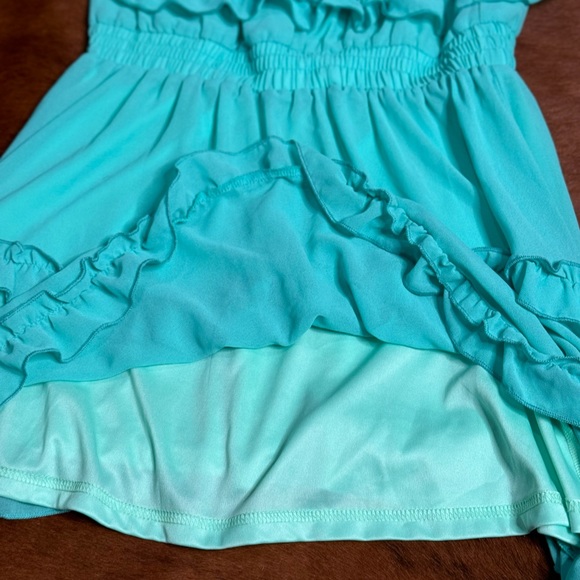 Gorgeous Pink Lily off the shoulder dress! - Picture 3 of 4